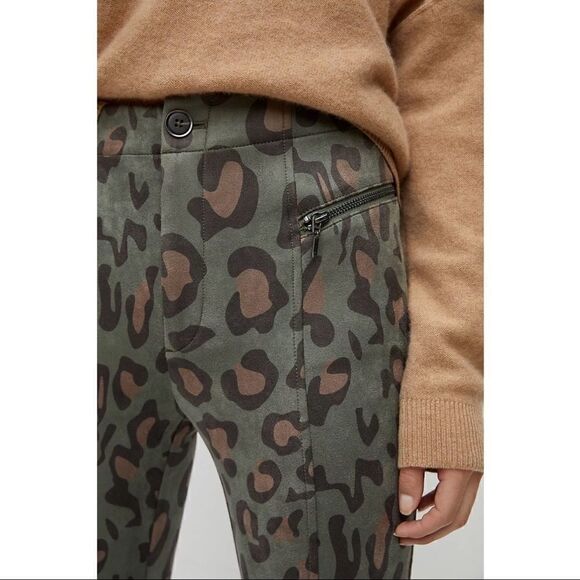 NEW Anthropologie Maeve Leopard Animal Faux Sueded Slim Pants Leggings Size 4 - Picture 4 of 4
